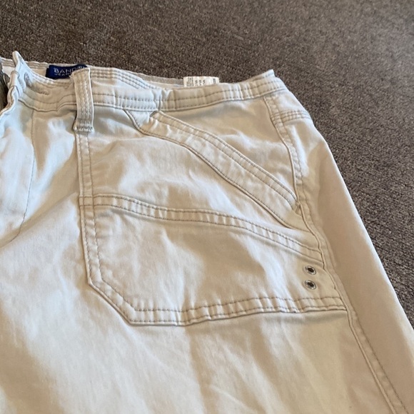 Bandolino womens capris; size 14 - Picture 2 of 5